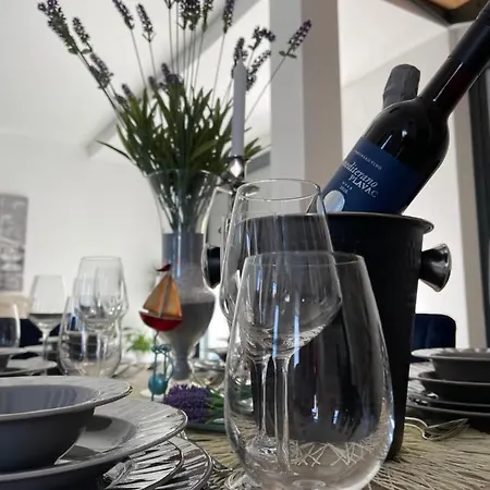 Murter - Luxury Apartment Jezera